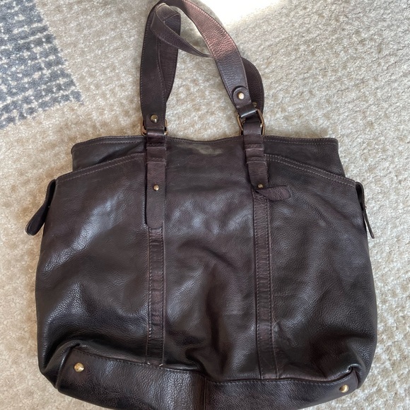 Brown leather bucket bag - Picture 2 of 4